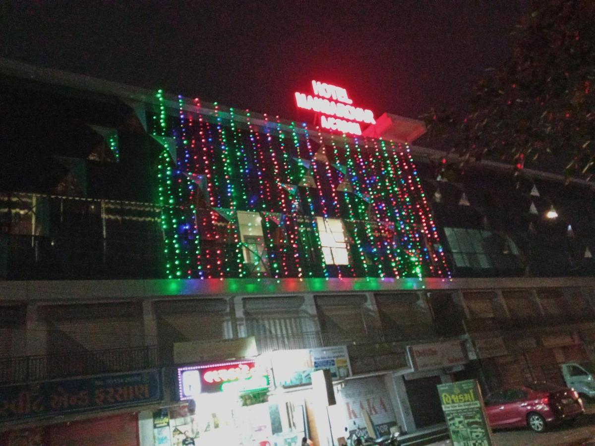 Hotel Mansarovar,วาโดดารา ภายนอก รูปภาพ